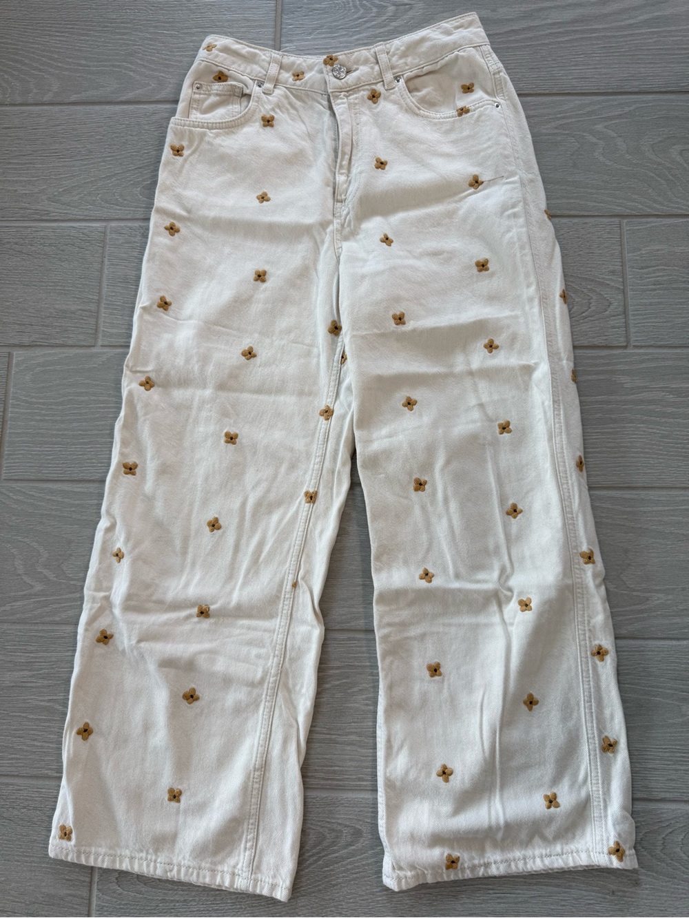 SEZANE X LUCIA VERGARA Ecru with Ampola Embroidery Jeans Size 38 VGUC - Picture 4 of 7